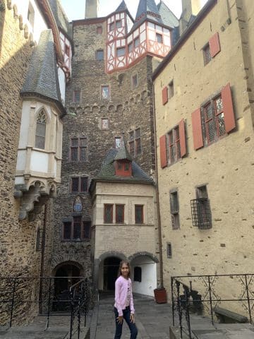 Arquitetura do Castelo de Burg Eltz, Alemanha, Agarre o Mundo