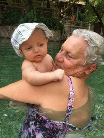 Tiago com 2 meses no Rio Quente, Agarre o Mundo