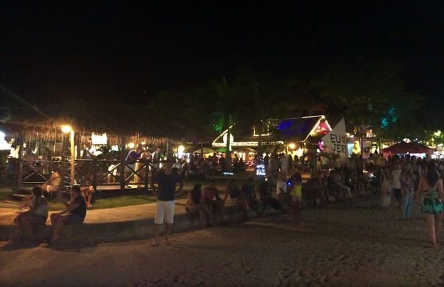 Luz da lua e das estrelas iluminam a noite em Jericoacoara